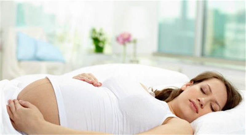 原来胎动这么明显,各种胎动说明宝宝在干嘛