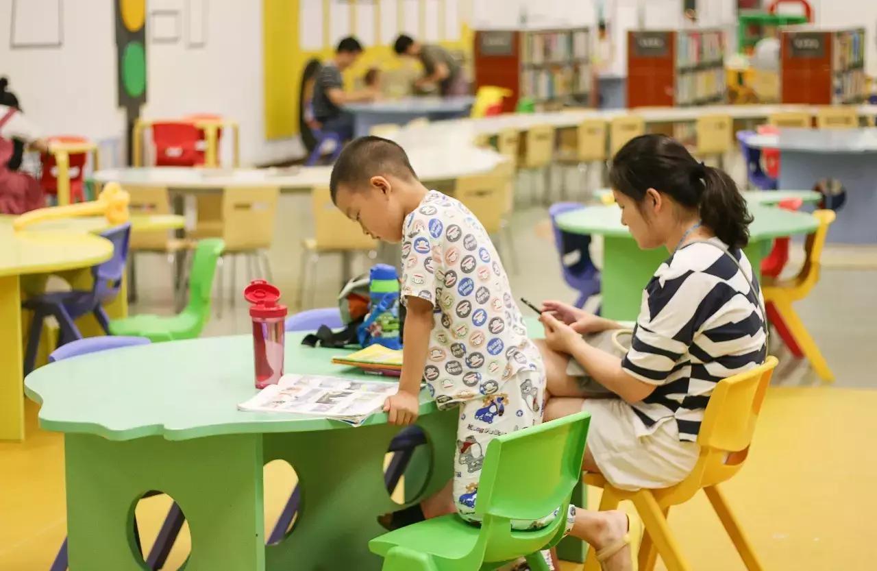 湖北省图书馆在哪里休息,省图书馆武汉怎么预约