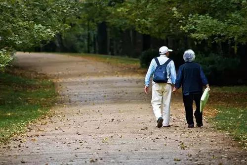 外地人在武汉办居住证所需资料,外地人在武汉办身份证要什么证件