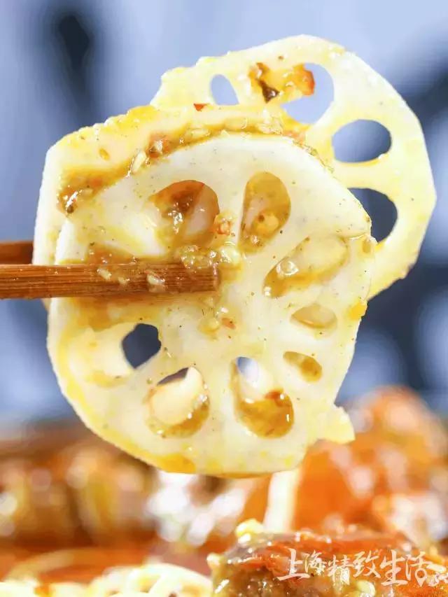 不用等到夏天也可以吃到小龙虾,现在的大闸蟹肉质肥美又爆膏