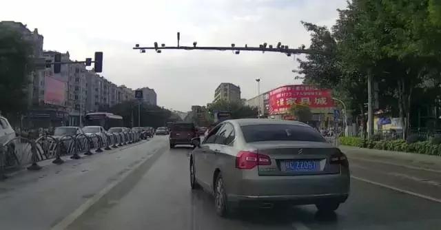 桂C17297等车主！你们交通违法被举报并处罚了，请自律！