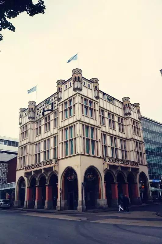 上帝视角俯瞰德国科隆大教堂,德国科隆大教堂效果图