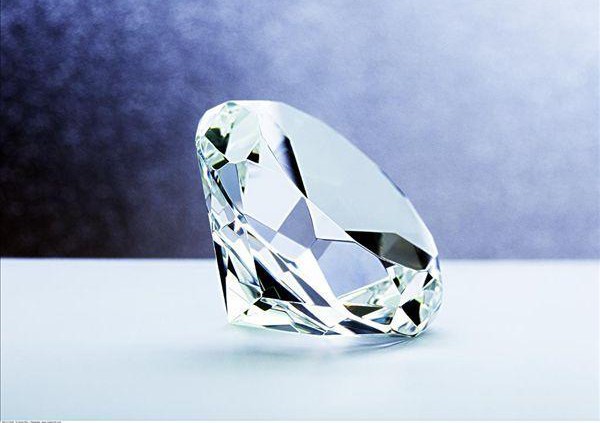 品牌钻石戒指十大排行榜,订婚钻石戒指一般多少钱合适