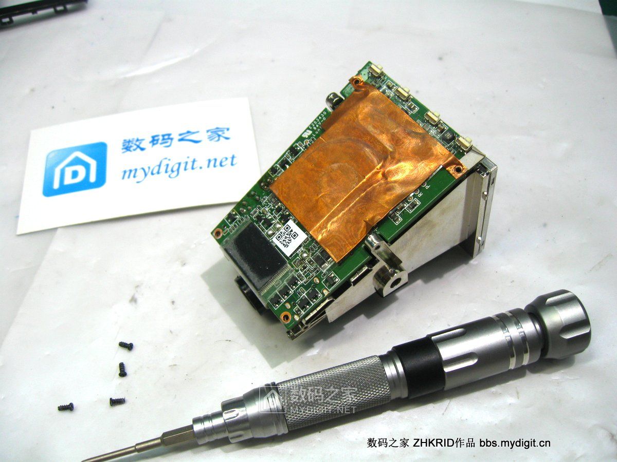 拆解趴趴狗隐藏式行车记录仪,行车记录仪拆解解析