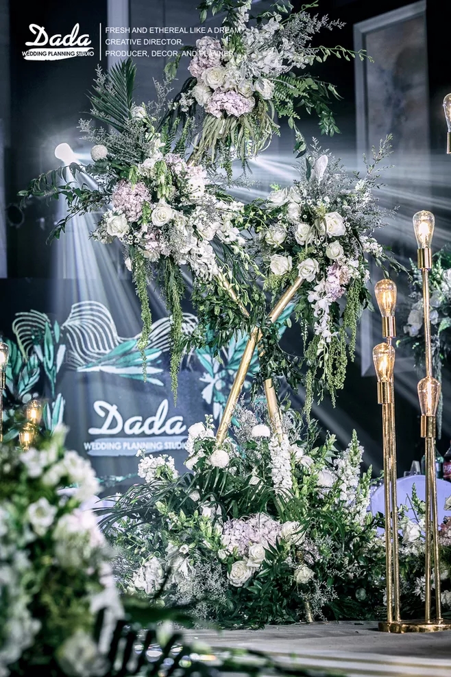 户外婚礼场景布置效果图,红色系婚礼户外布置场景