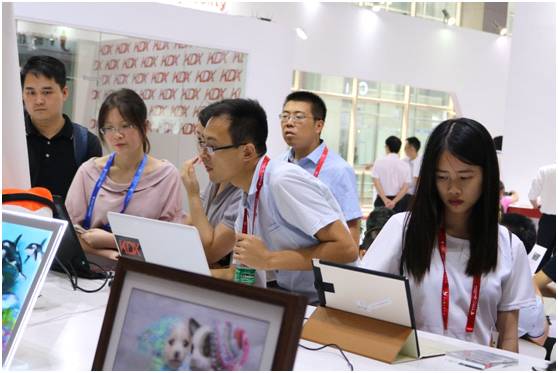 康得新裸眼3d,康得新裸眼3d手机