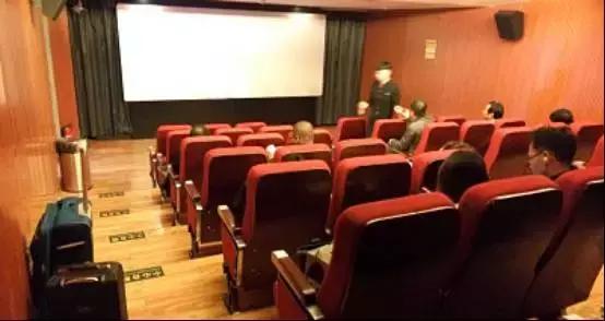 请收藏！一份超级实用的航班延误“娱乐指南”