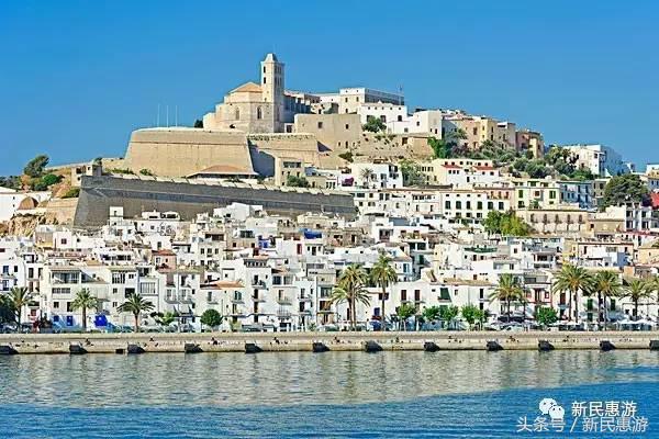 在伊比萨岛上邂逅全球大牌