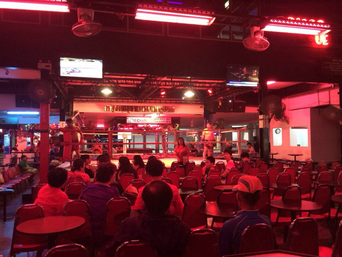 泰国女孩收房视频,泰国清迈别墅收房