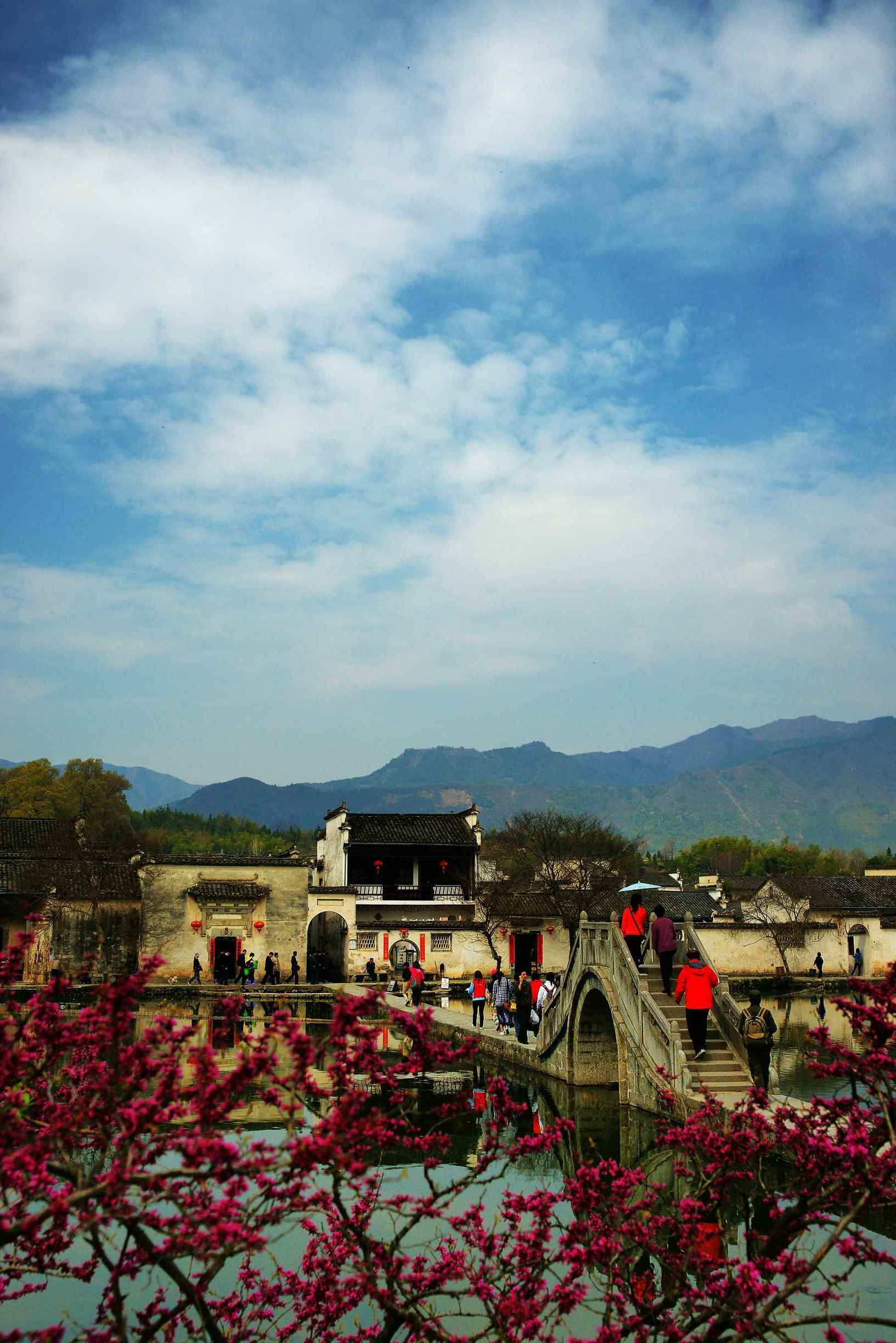 宏村是徽派建筑,宏村徽派古村寨