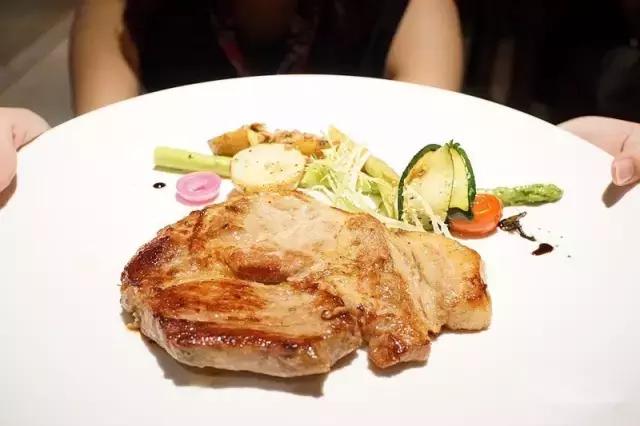 厦门怪异餐厅,厦门稀奇古怪的店铺