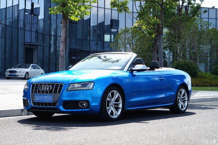 运动感很强新款奥迪s5敞篷版实车,性能和买菜兼顾的2018款奥迪s5