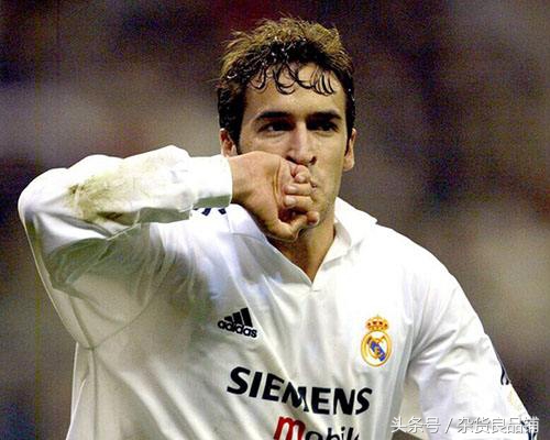 天下足球感动到哭的视频,天下足球2015感动篇