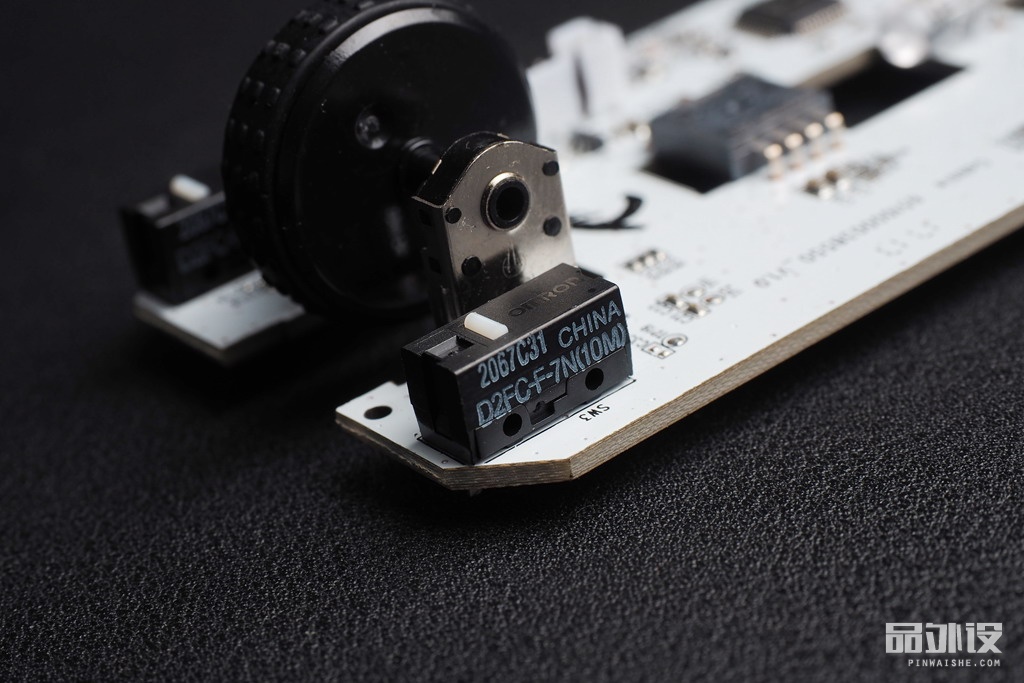 雷蛇鼠标地狱狂蛇拆解,雷蛇锐蝮竞技蛇鼠标拆解