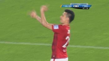 郜林打飞集锦,郜林脚后跟挑球过人