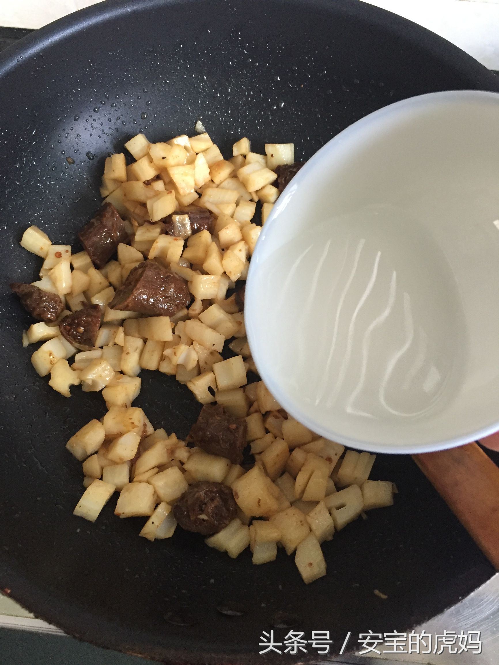 麻辣鸭脖怎样才能又麻又辣,手撕干鸭脖太辣了怎么能降低辣度