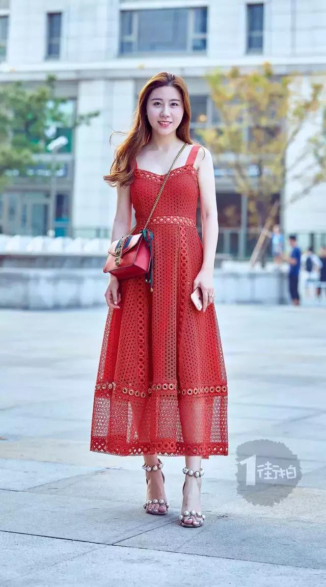 长裙短裙二合一,一字领包臀连衣长裙穿搭