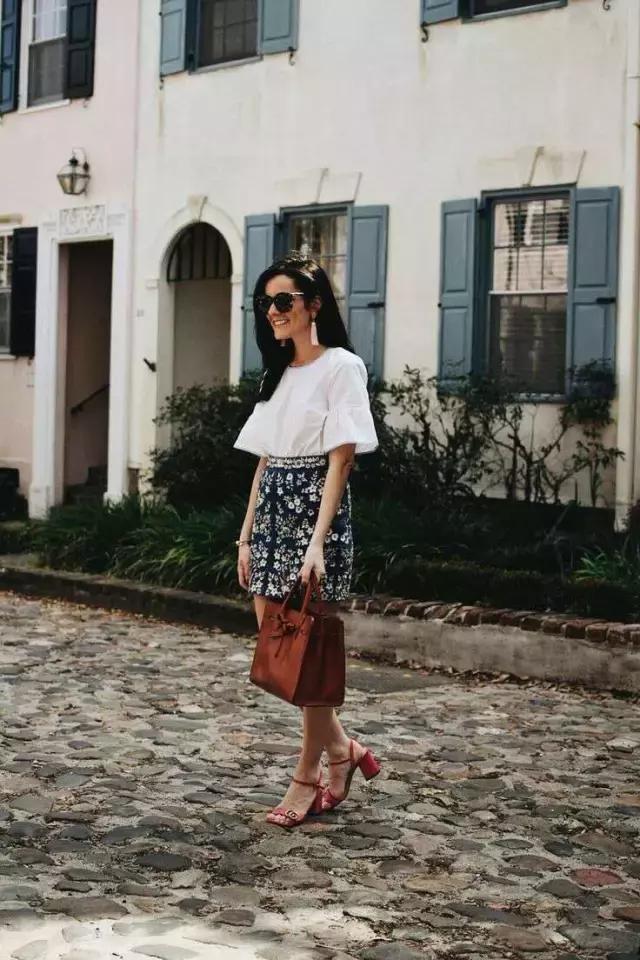 上班打扮小点还是成熟点好,上班look整套