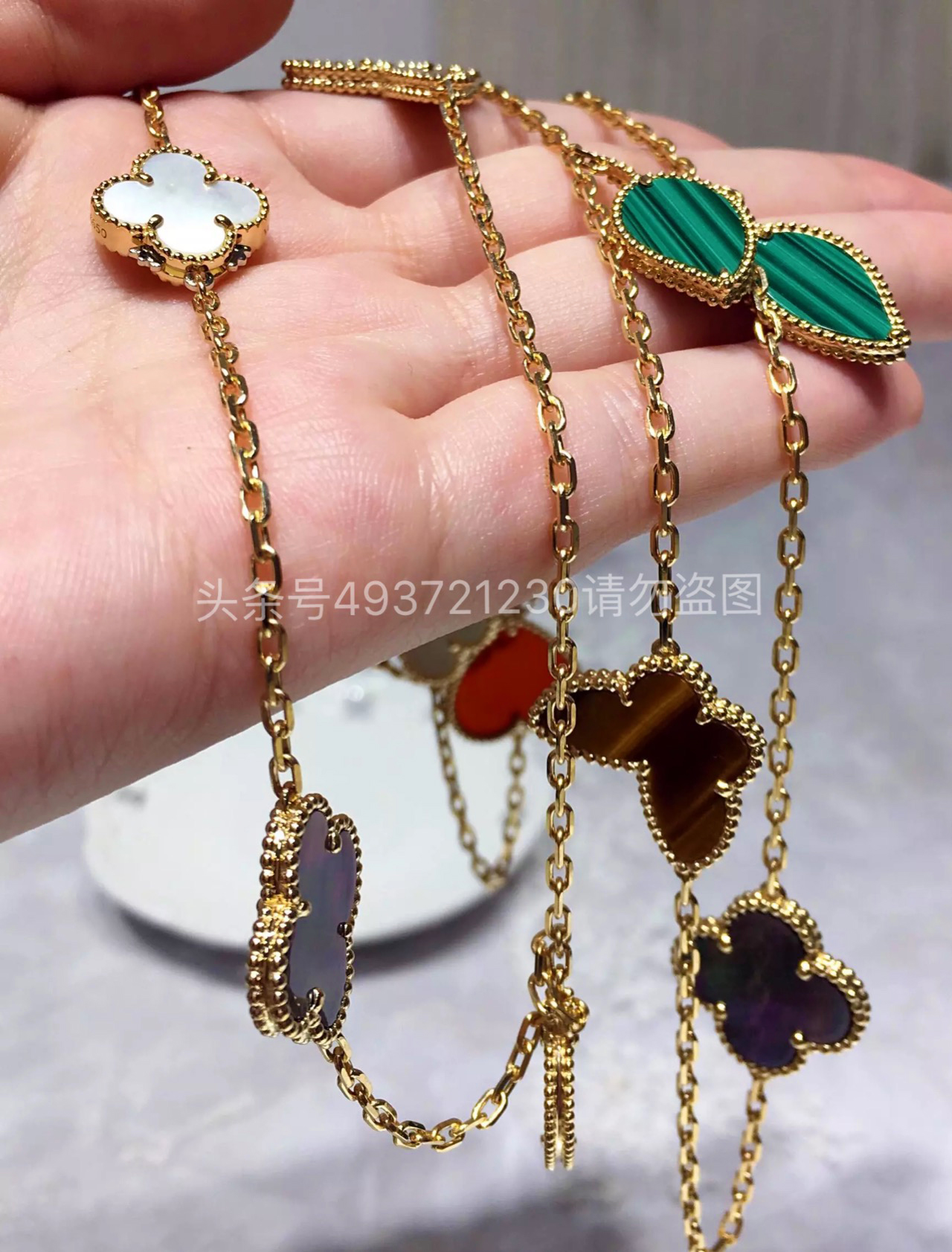 四叶草项链梵克雅宝红色颜色区别,梵克雅宝四叶草项链买什么颜色好