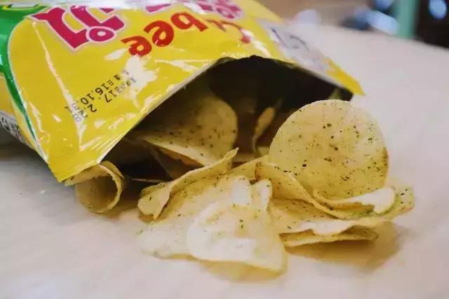 这些搞怪零食你吃过几样,这些奇奇怪怪的零食你吃过吗