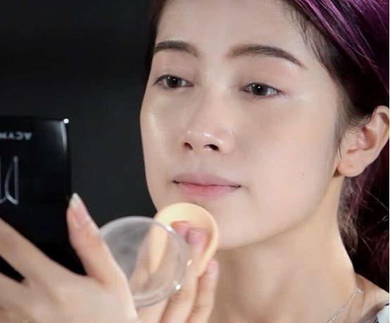 美白bb霜使用方法图解,妆前美白神器