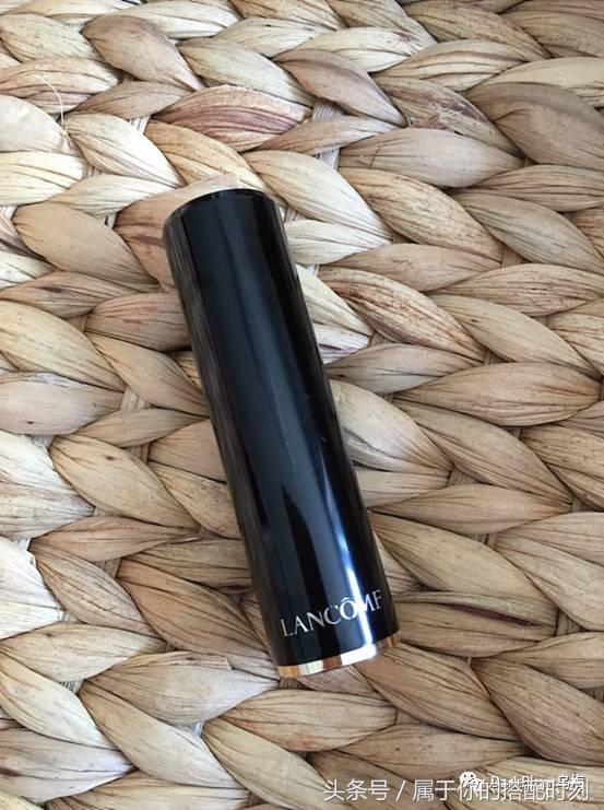 买唇膏保湿滋润补水,买唇膏不油正品