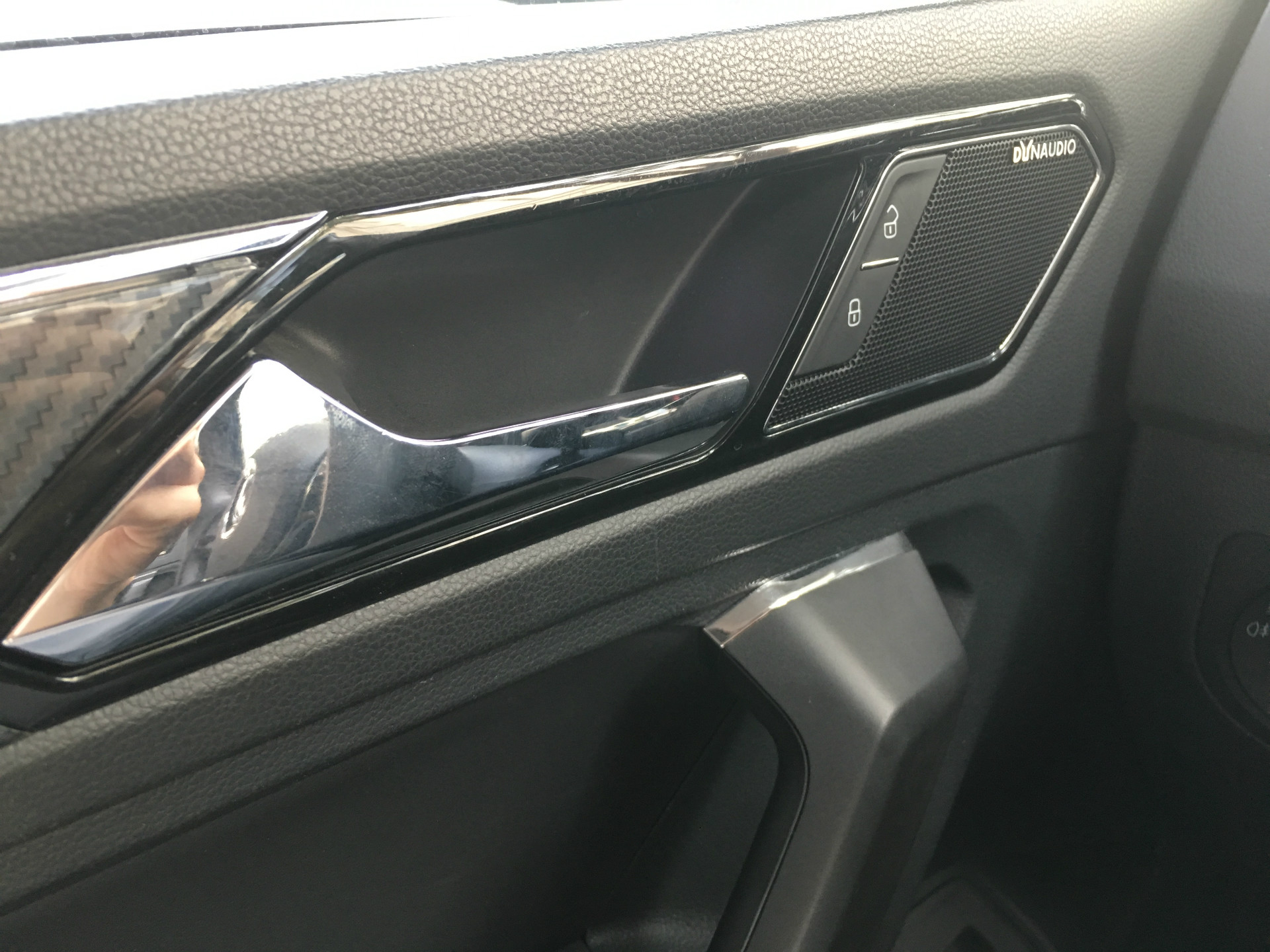 2023款途观lr-line380黑色试驾,2022途观lr-line评测