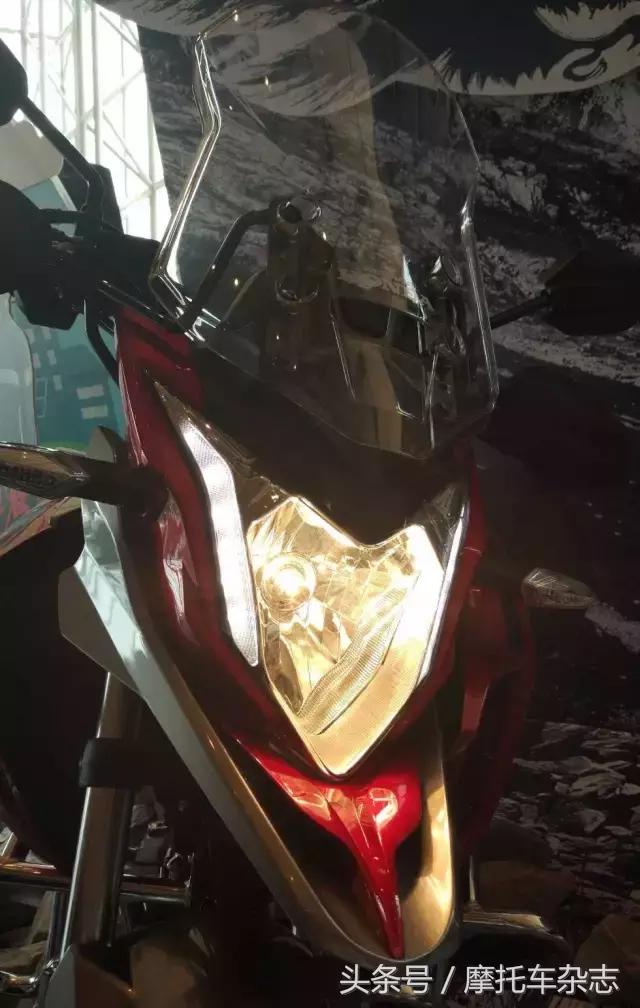 老款五羊本田125摩托车新车视频,2022年五羊本田佳御新车发布