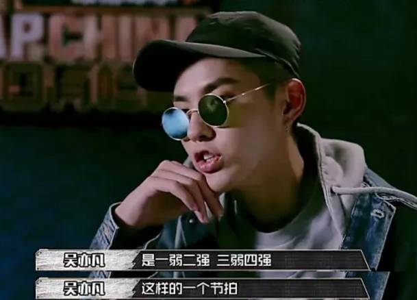 手机进水了怎么办？这三招或许能救你的手机一命！