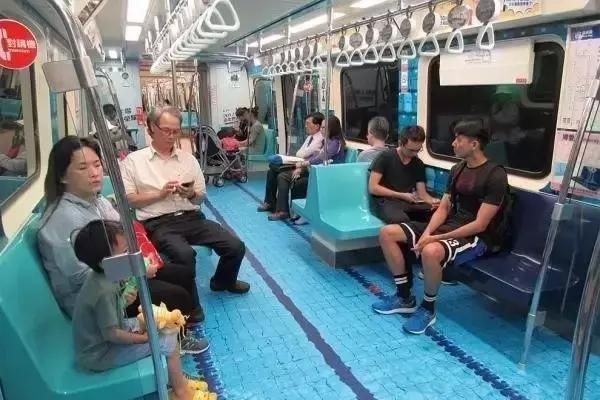 鍙板寳鍦伴搧鍙樿韩瑙嗛,鎹疯繍鏀硅