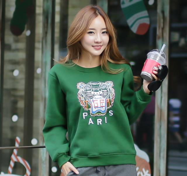 当你看到正品之后再看高仿,看见别人买正品就到处找淘宝同款