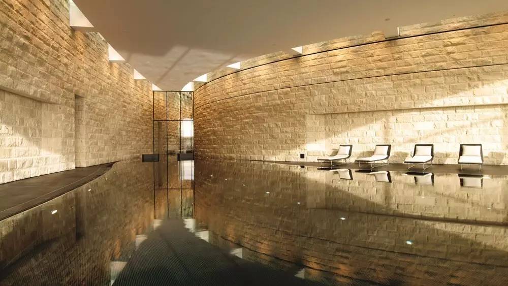 鐟炲＋璐靛闈㈤儴spa,榛戠环甯pa鐟炲＋