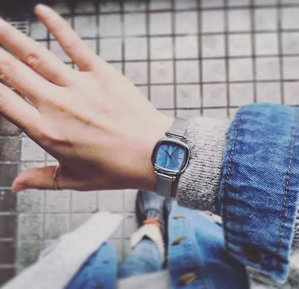 我去年买了个表歌曲,我去年买了个表出处