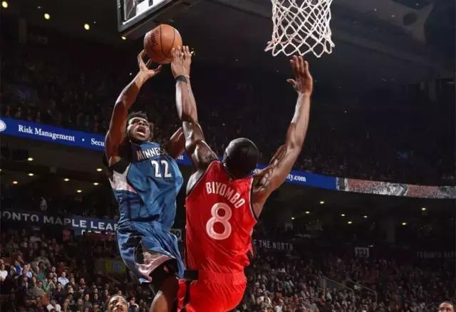 欧文想要4年1.98亿顶薪合同,如果欧文表现好以后能拿到顶薪吗