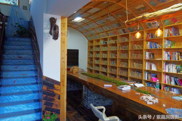 我们是谁？游客！我们做啥？木工！怎么做？打酱油！