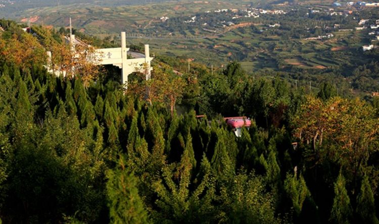 伊滨区万安山山顶公园,洛阳万安山山顶公园照片
