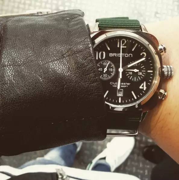 我去年买了个表歌曲,我去年买了个表出处