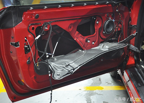 宝马4系敞篷高颜值运动时尚,沉浸式提走宝马4系敞篷