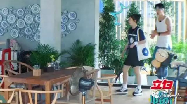 赵薇穿搭夏装,女人学赵薇穿衣搭配