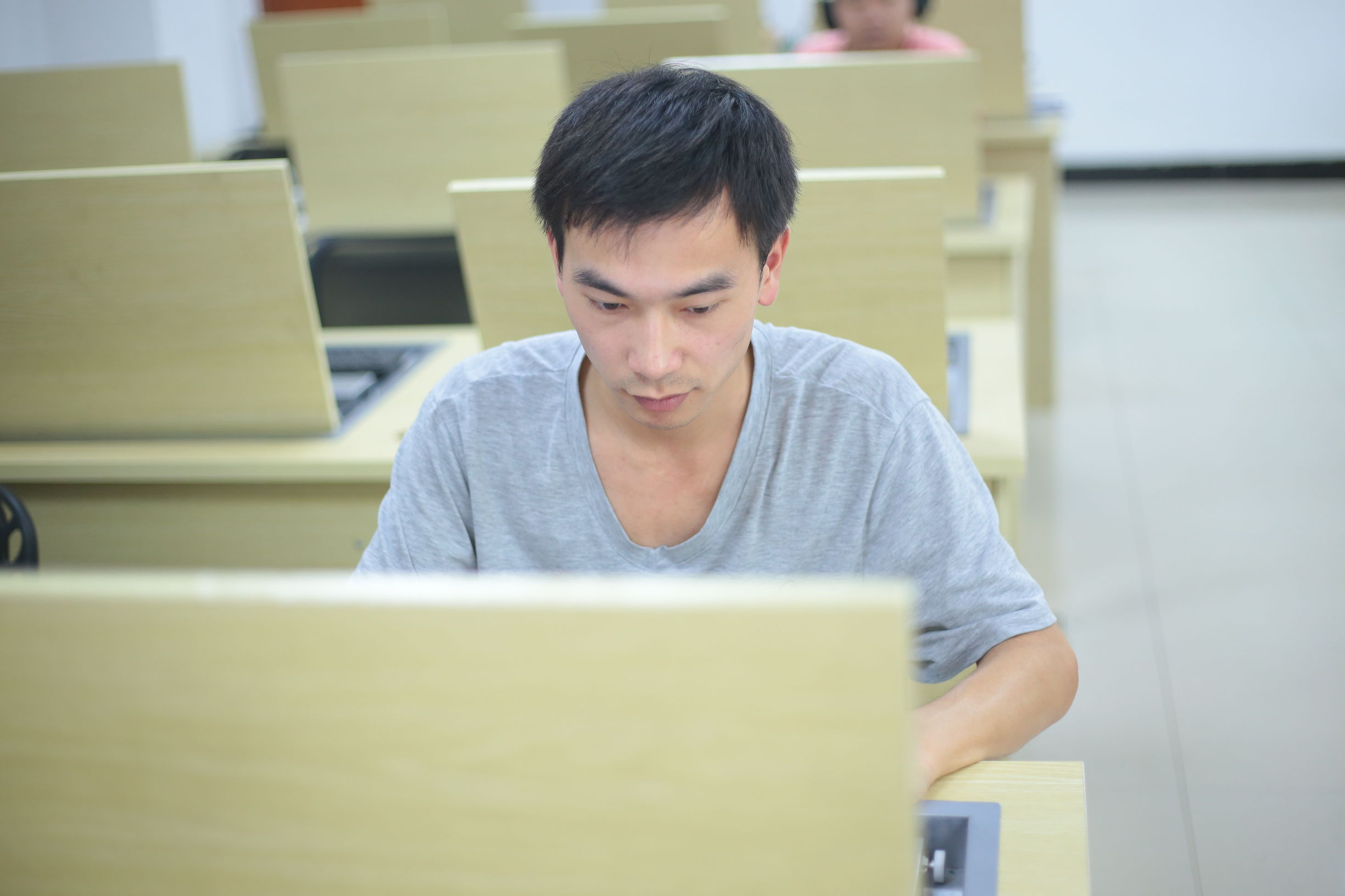 湘首秀谭金昌：人生的抉择，默默地陪伴