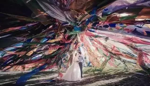 拍婚纱照感觉尴尬怎么办,拍婚纱照时尴尬动作