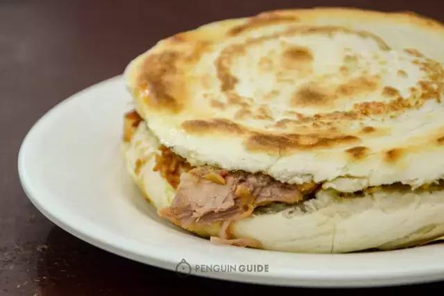 正味西安肉夹馍，全靠一锅百年老汤