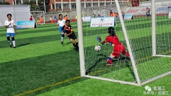 刚刚，这两个温江女孩踏上*途征**为国争光！果然啊，没有无缘无故的成功