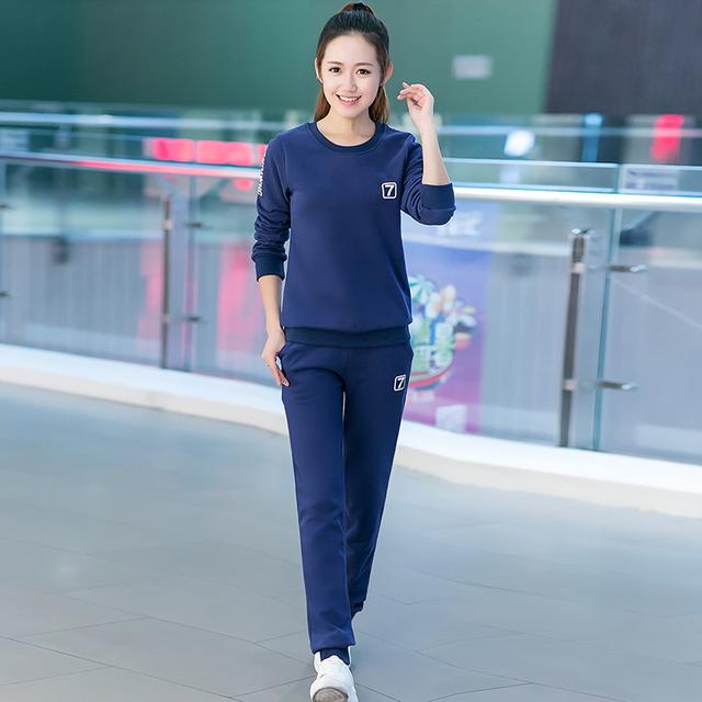 女人不适合穿修身的衣服,女人不能穿得太年轻