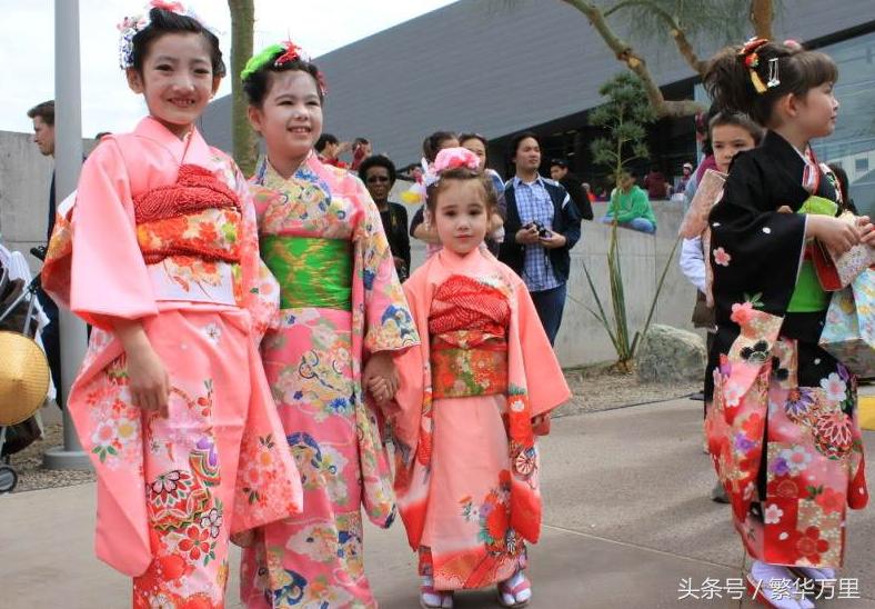日本女性和服背后的来历,日本和服背后是什么