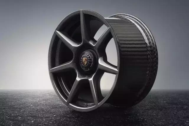 保时捷cayenne轮圈,保时捷原厂锻造轮毂值多少钱