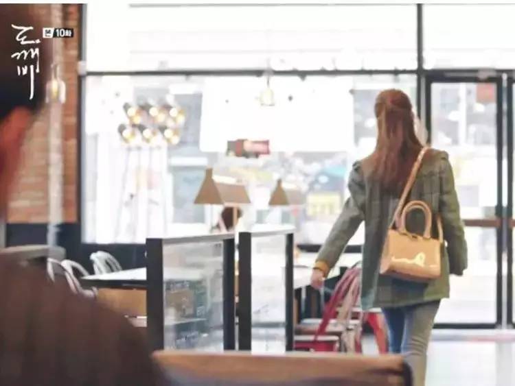 杨幂同款亮晶晶包包,杨幂最新同款包