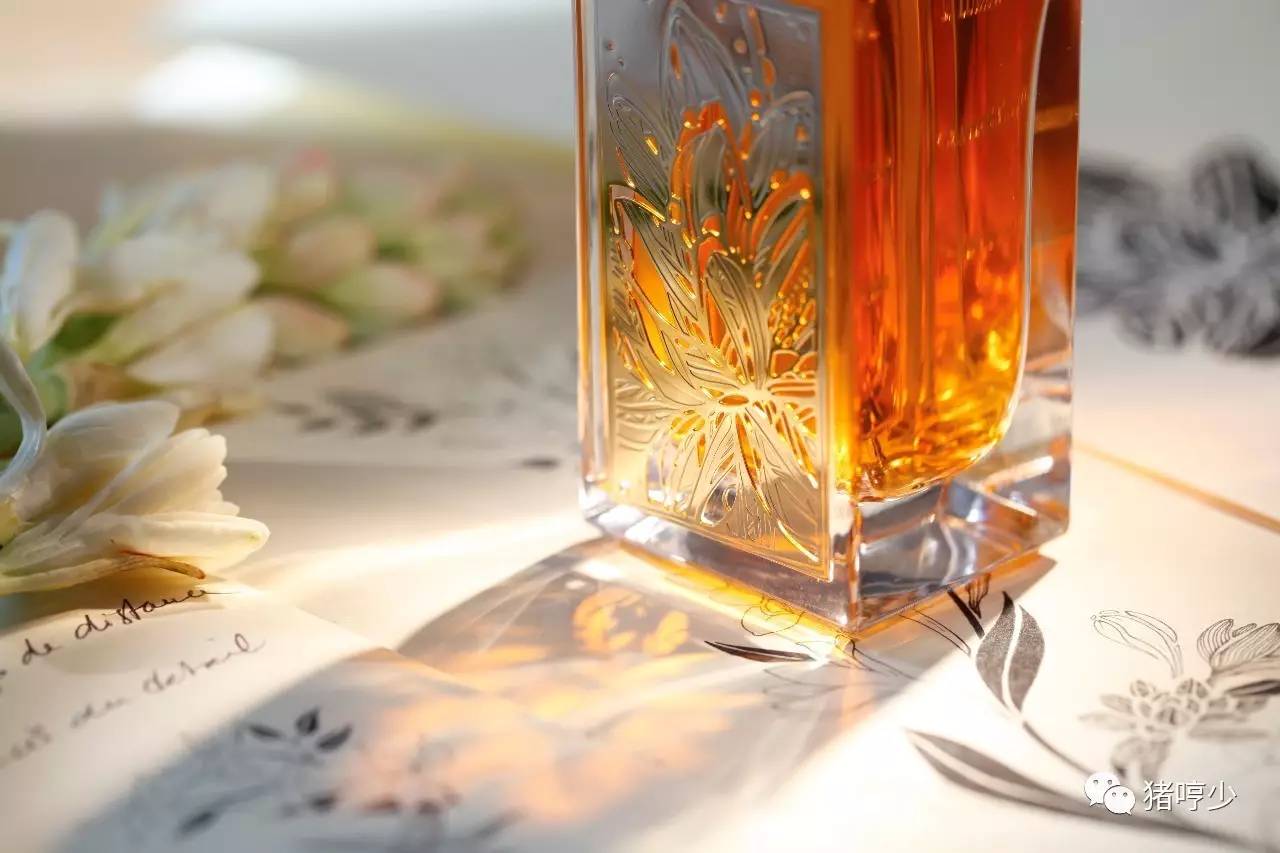 中国热销香水,中国品牌的一款香水