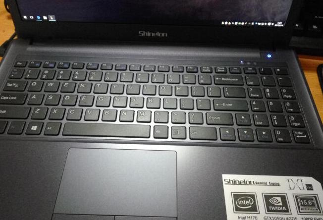 除了配置之外，炫龙游戏本的IPS屏幕也值得关注