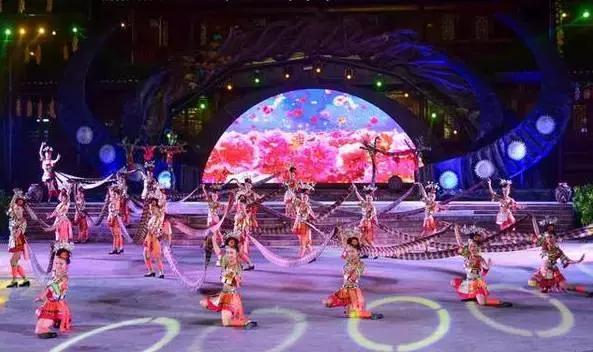 世界上有两个苦难的民族苗族,苗族是一个世界性民族